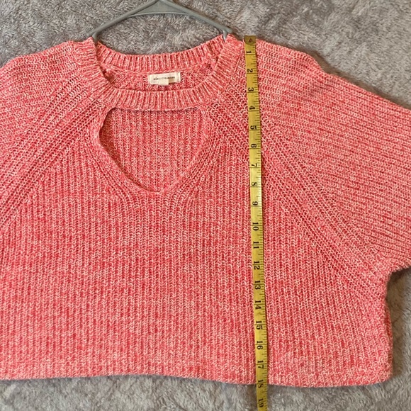 Urban Outfitters Silence + Noise Cropped Keyhole Sweater - Picture 4 of 5